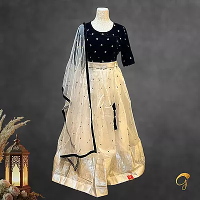 ReadyMade Lehenga - L