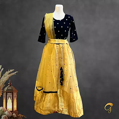 ReadyMade Lehenga - L